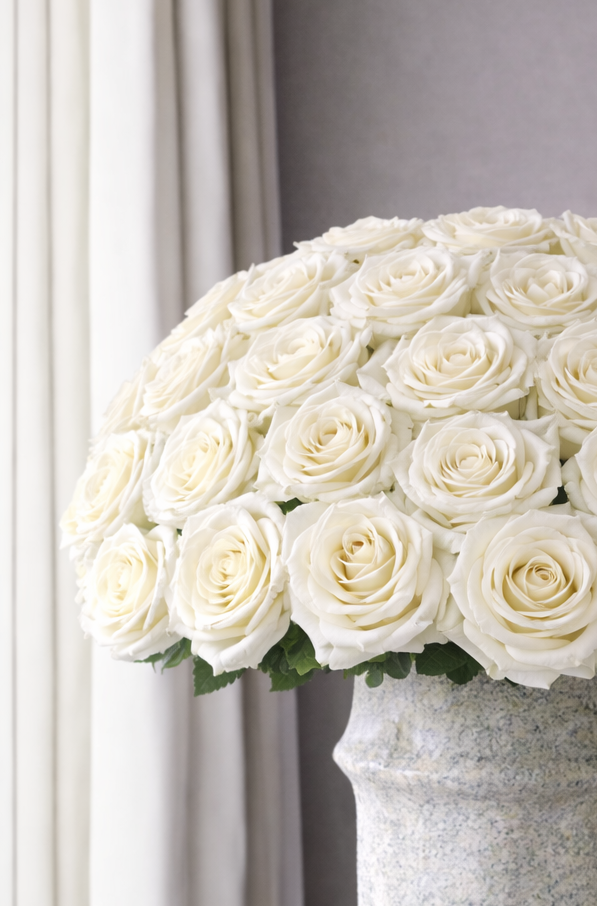 Rosenstrauß in Weiß